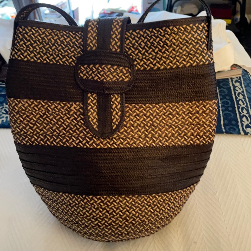 Women’s handbag.